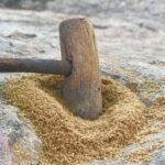 Köyümüzde Güz Sonu İşleri: Buğday Yıkama ve Bulgur Yapım dibek